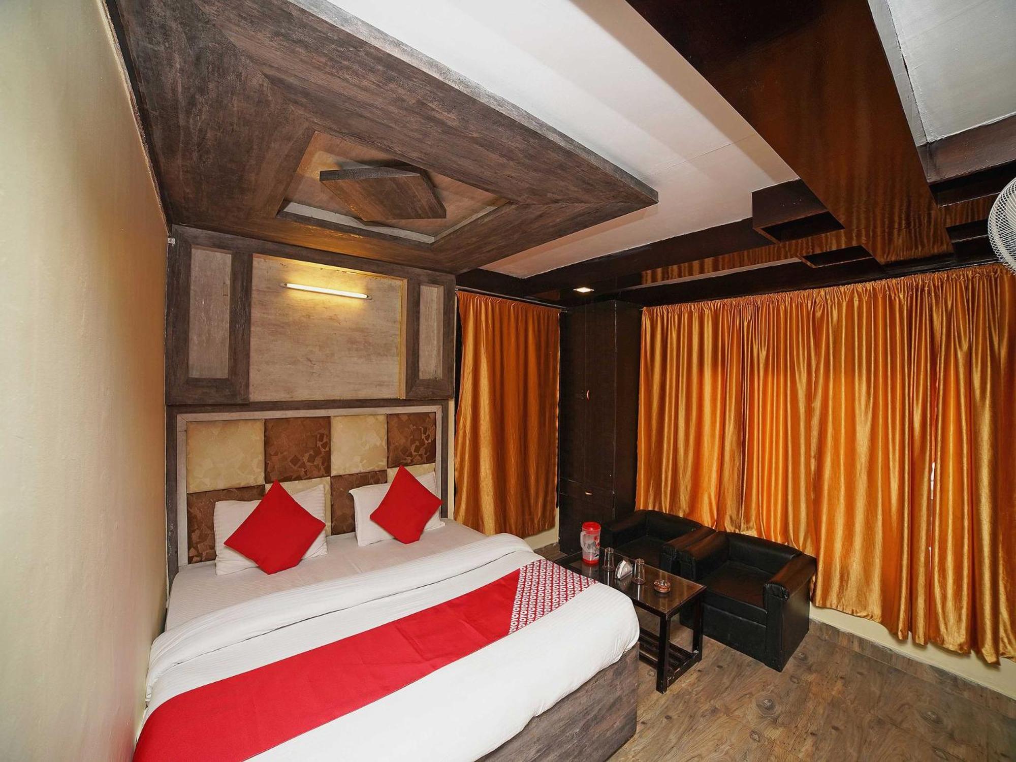 Oyo Flagship 8594 Golden Nest Hotel Nainital Eksteriør billede