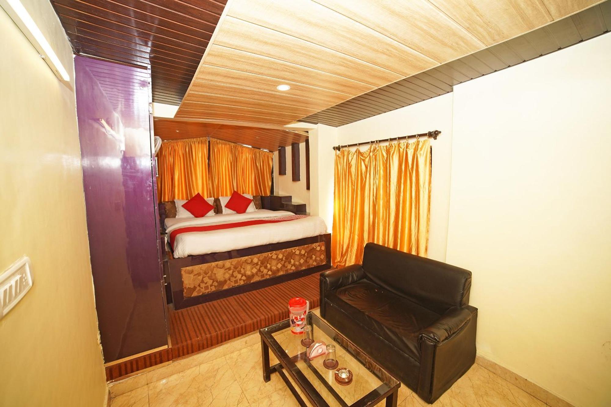 Oyo Flagship 8594 Golden Nest Hotel Nainital Eksteriør billede